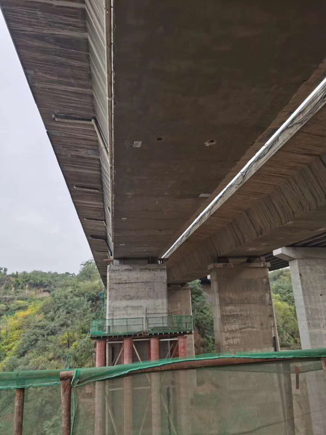 忻州桥梁加固前制定可行设计方案图并用对施工方法